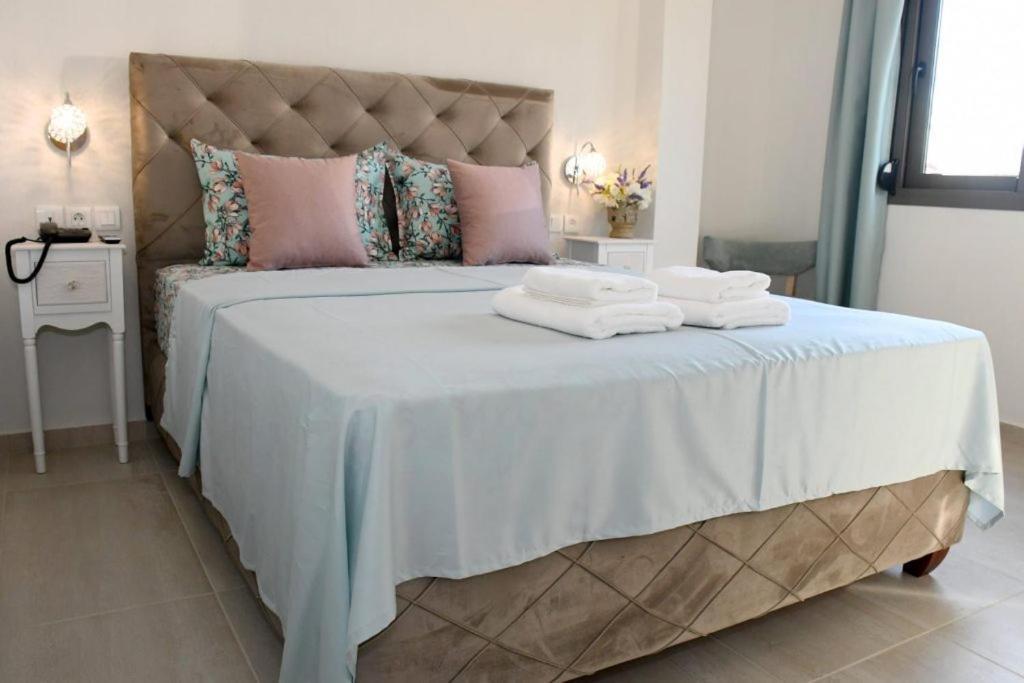 Theano Luxury Suites Nikiti Extérieur photo