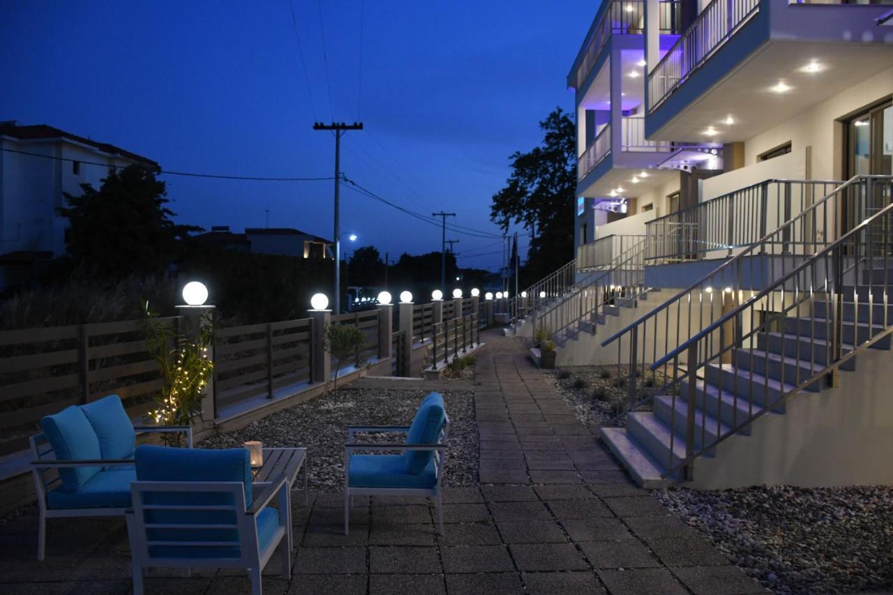 Theano Luxury Suites Nikiti Extérieur photo