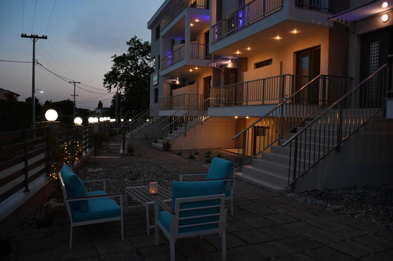Theano Luxury Suites Nikiti Extérieur photo