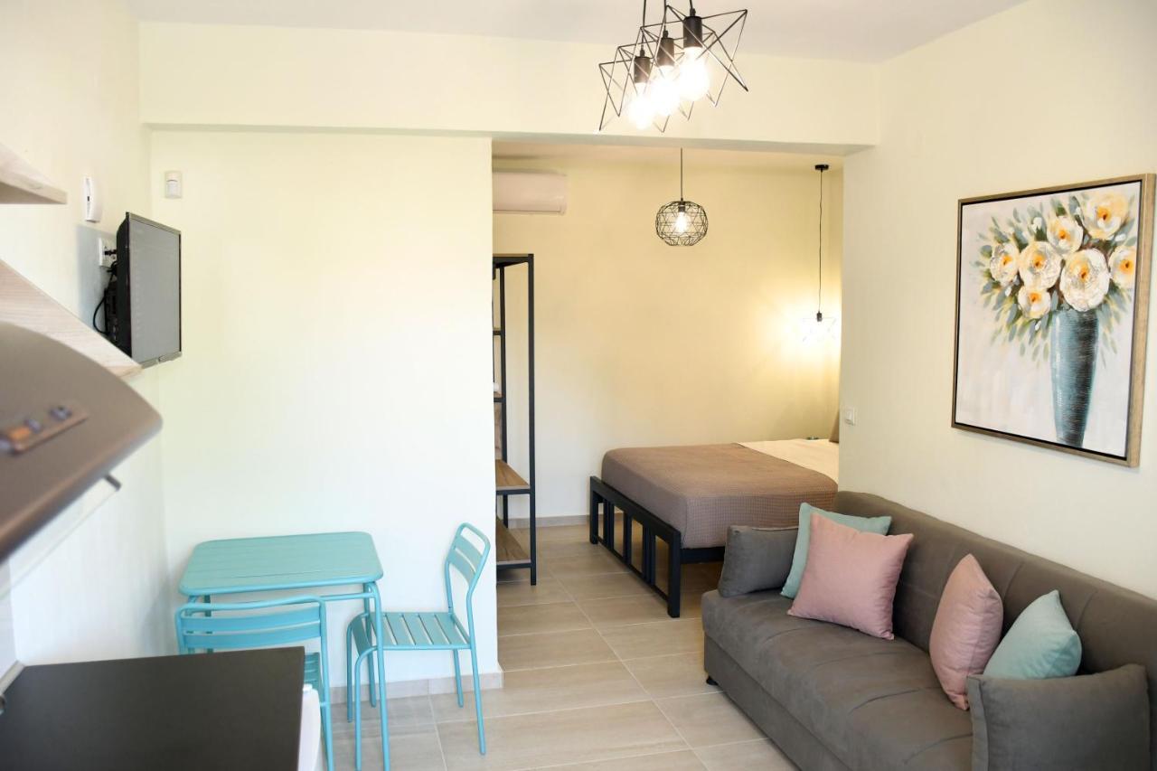 Theano Luxury Suites Nikiti Extérieur photo