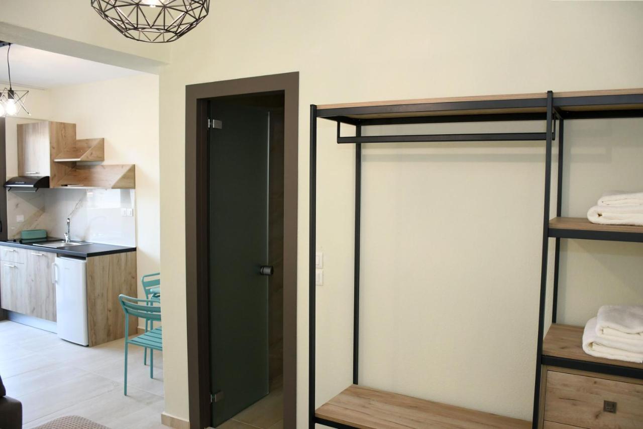Theano Luxury Suites Nikiti Extérieur photo