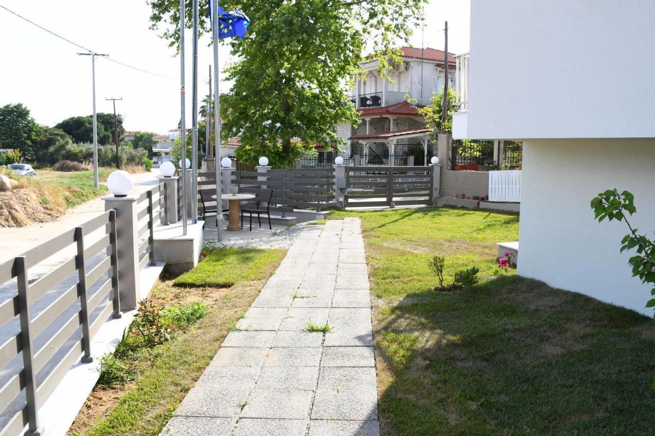 Theano Luxury Suites Nikiti Extérieur photo