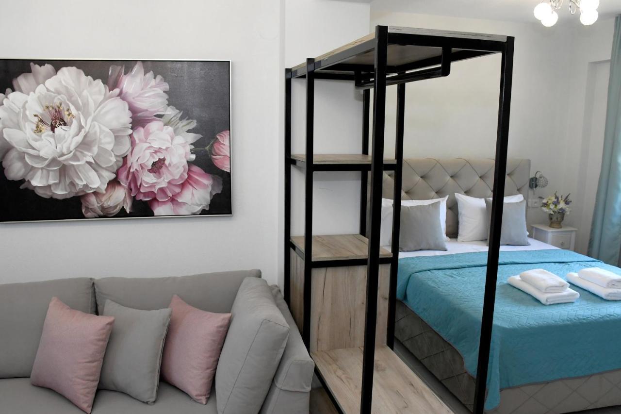Theano Luxury Suites Nikiti Extérieur photo