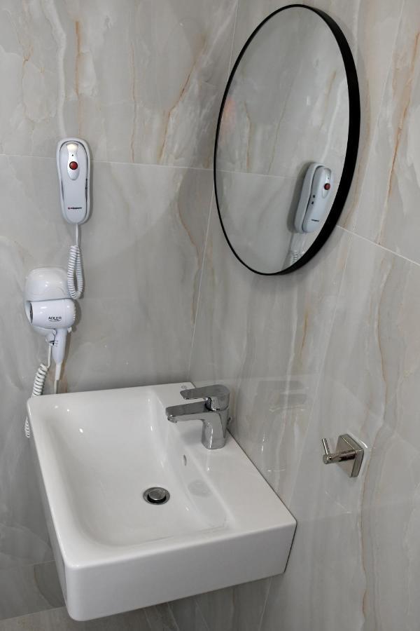 Theano Luxury Suites Nikiti Extérieur photo